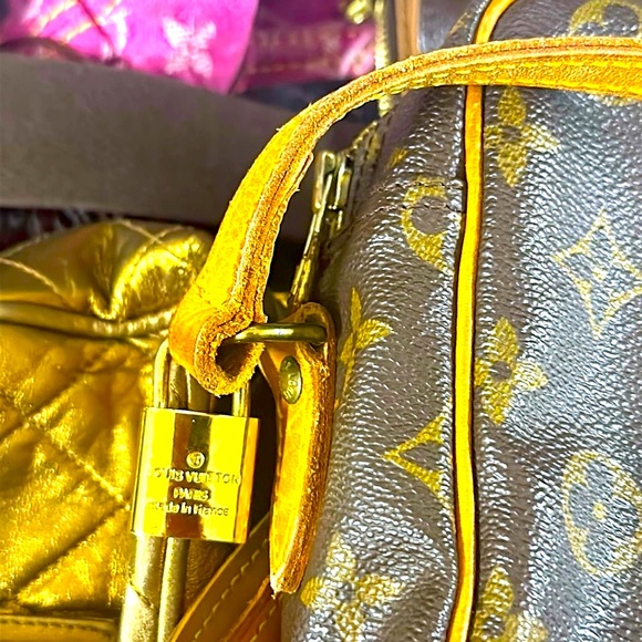 WOW POSHMARK Authentic Louis Vuitton GM Crossbody Bag = FESTIVAL & CONCERT TIME - Picture 6 of 15